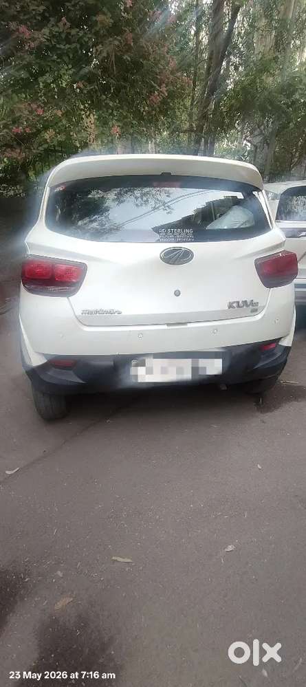 Mahindra Kuv 100 Metallic White K4 2017 Petrol 6 Seater