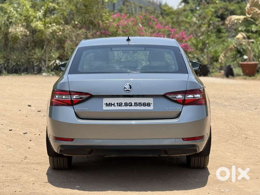 Skoda Superb L&k 1.8 Tsi At, 2020, Petrol