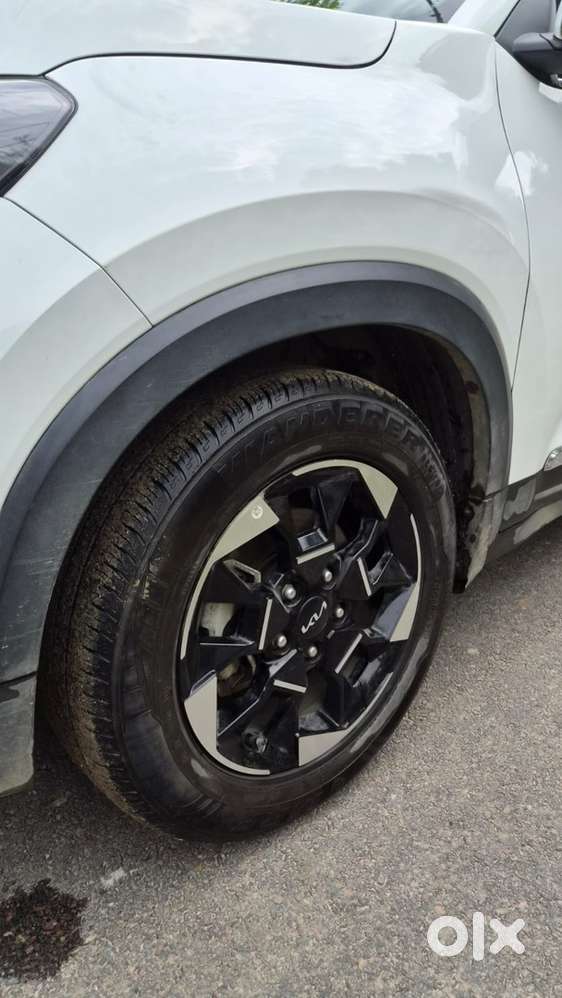Kia Sonet Petrol 2024 Dct-automatic 1.0 Liters
