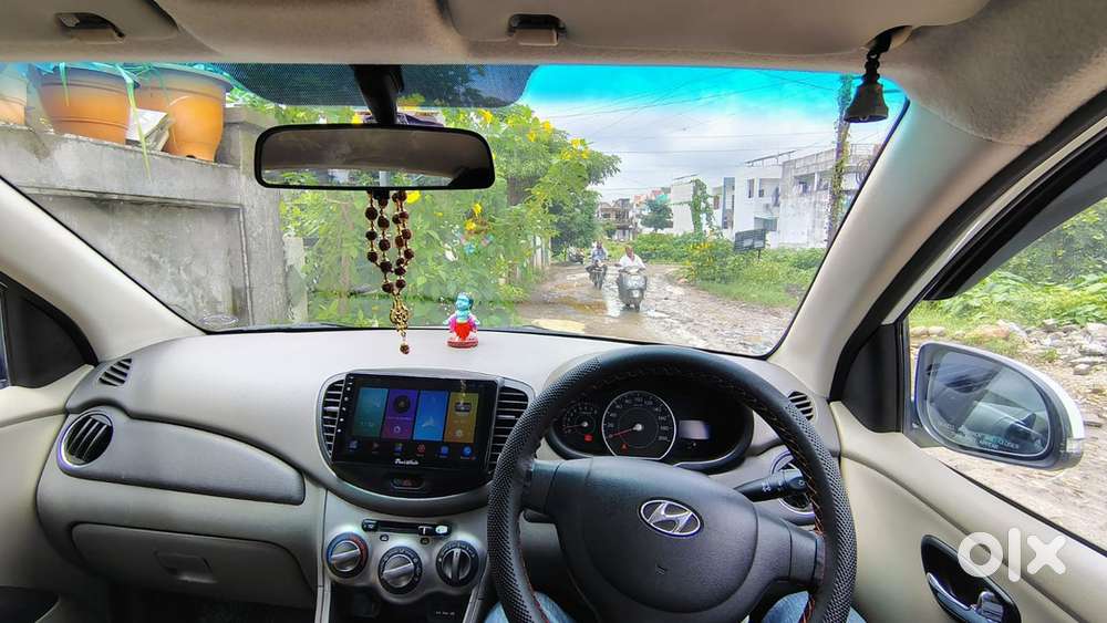 Hyundai I10 Sportz 2011