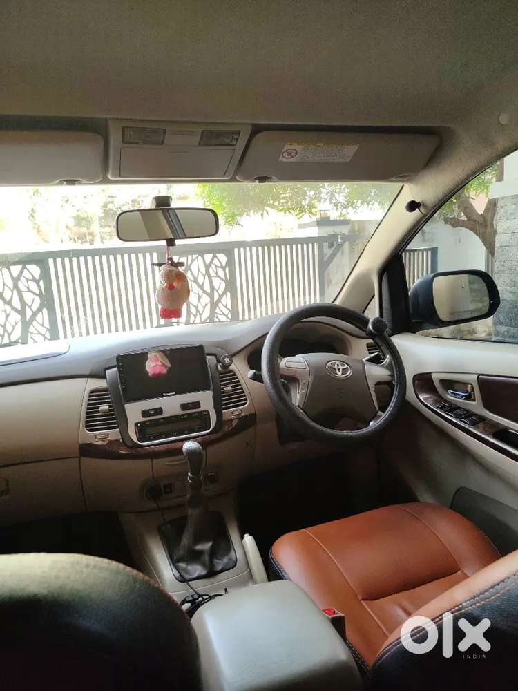 Toyota Innova 2012 V Full Option