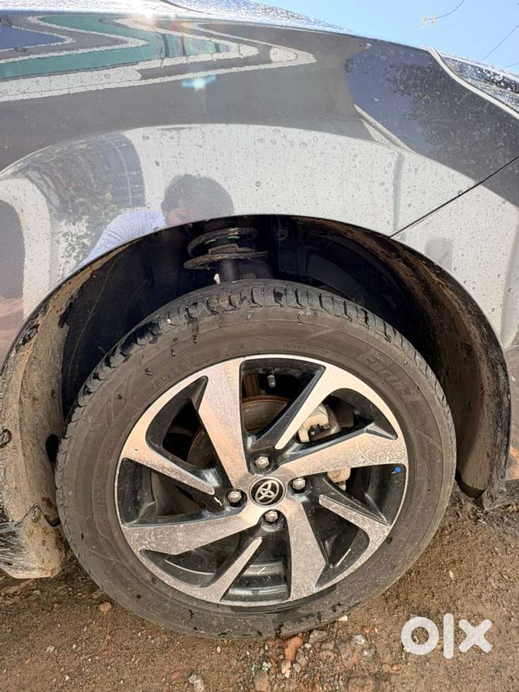 Second Top Model With Alloy Wheels New Tyre No Accident