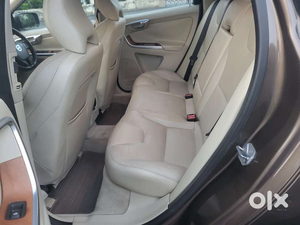 Volvo Xc60 D4 Momentum, 2017, Diesel
