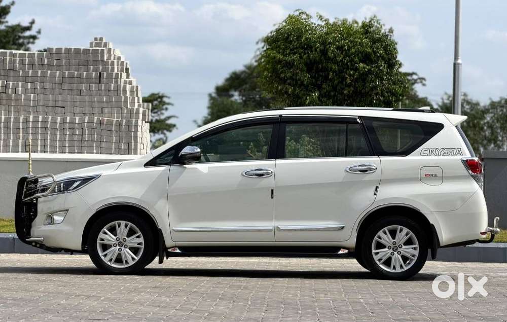 Toyota Innova Crysta 2.4 Zx Mt, 2020, Diesel