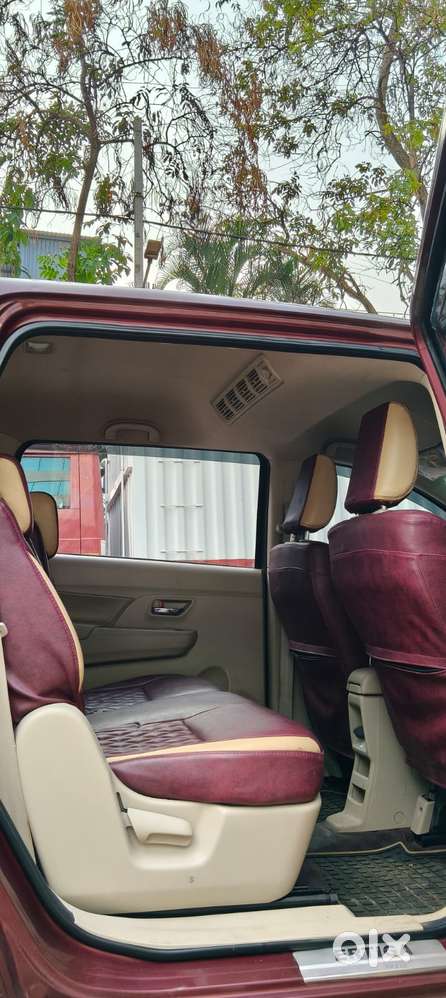 Maruti Suzuki Ertiga 1.5 Zxi Plus Shvs, 2019, Petrol