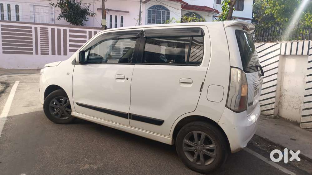 Maruti Suzuki Stingray Vxi, 2015, Petrol
