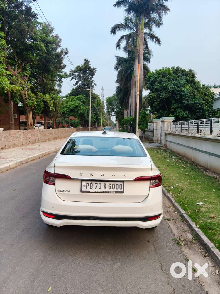 Skoda Slavia Ambition Plus 1.0 Tsi Mt, 2023, Petrol