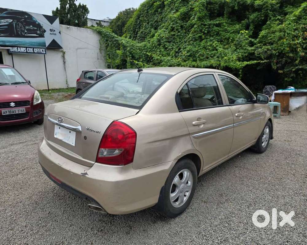 Hyundai Verna 1.5 Sx Petrol Mt, 2011, Petrol
