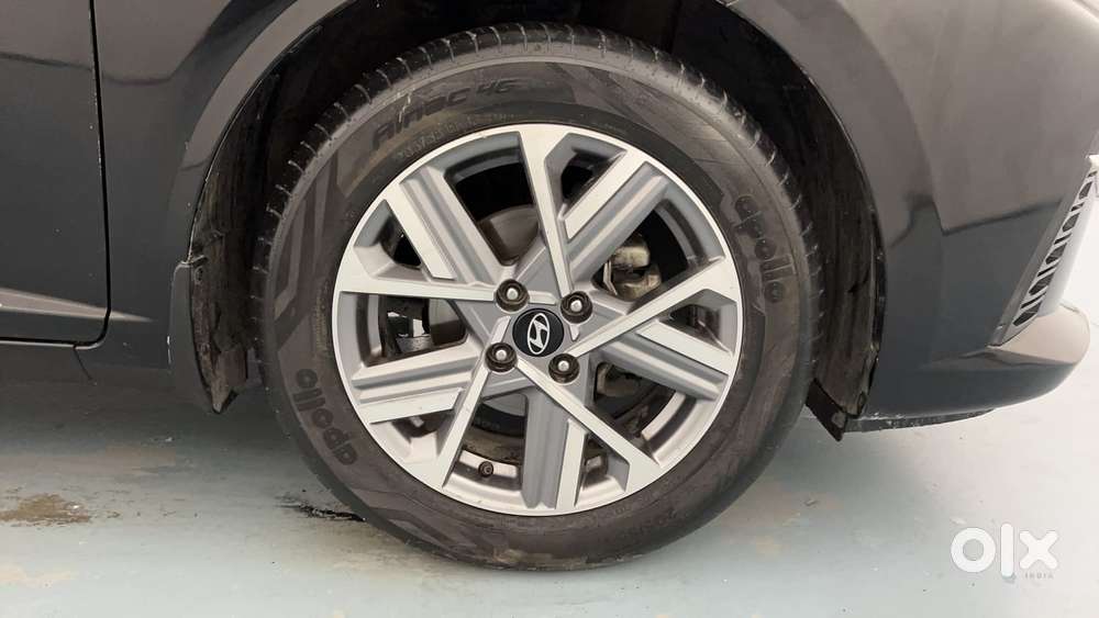 Hyundai Verna Sx 1.5 Petrol Ivt, 2023, Petrol