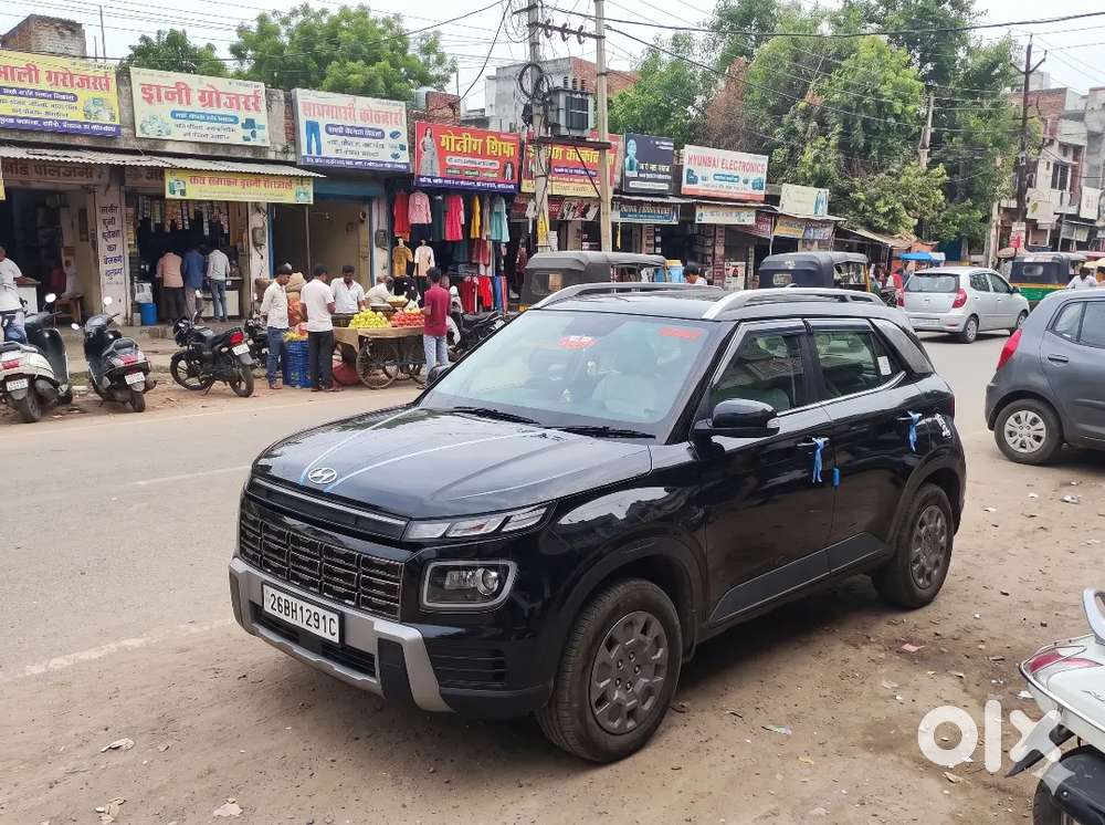 Bh No. Hyundai Venue Hx5 Kappa Petro, Army, 1st Owner, 5000 Km Driven
