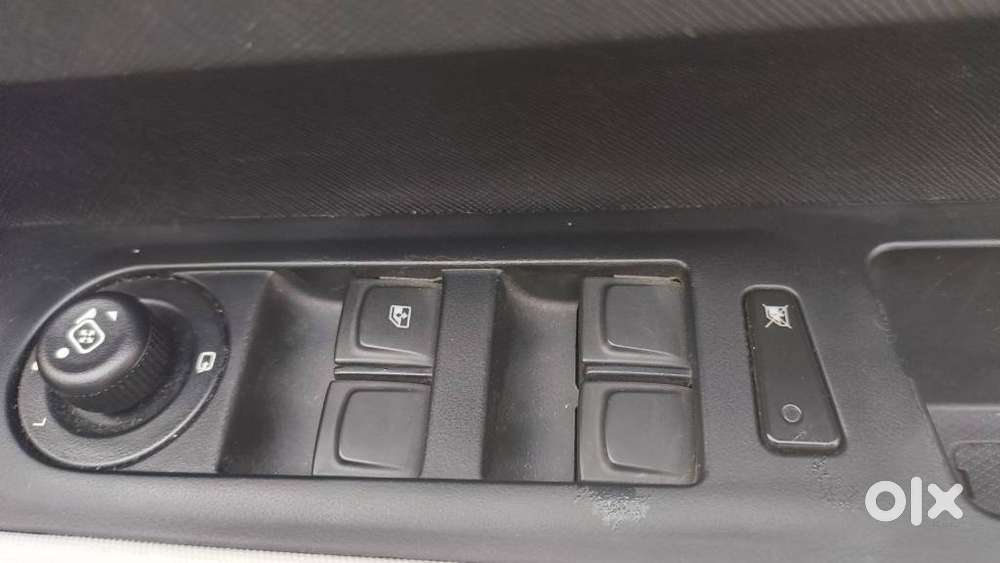 Tata Punch 1.2 Revotron Creative Amt Dual Tone, 2022, Petrol