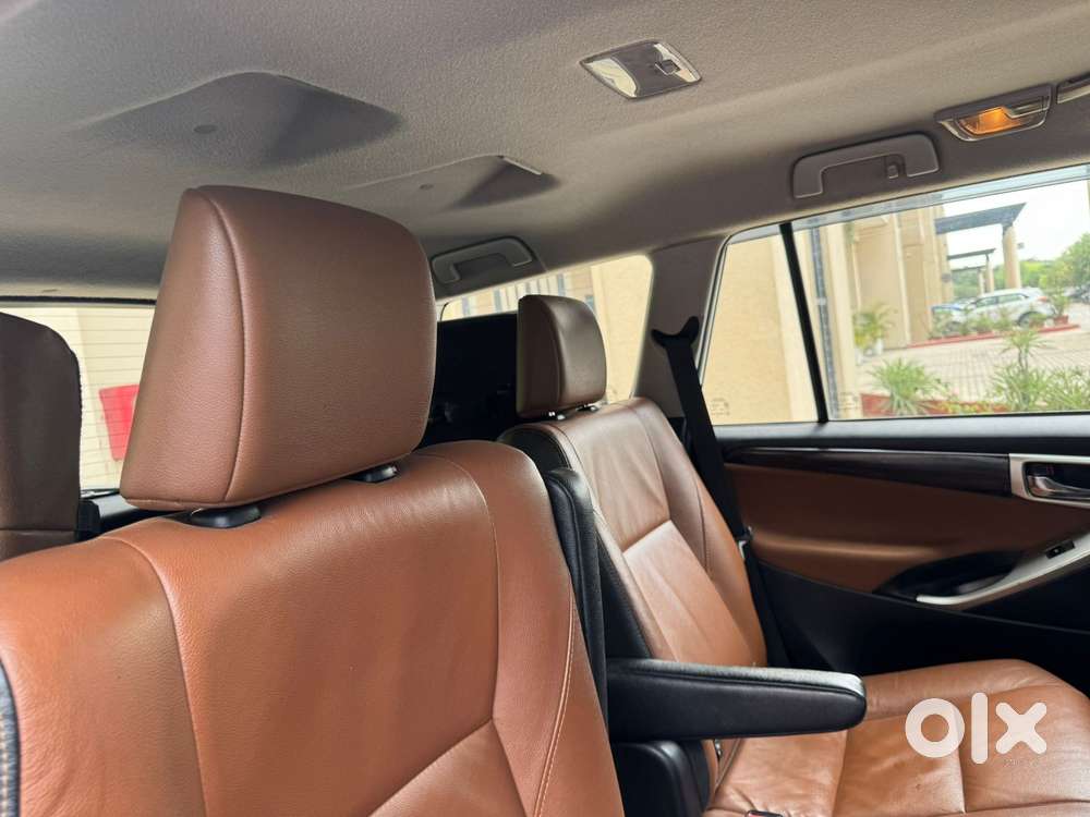Toyota Innova Crysta 2.8 Zx At 7 Seater, 2018, Diesel