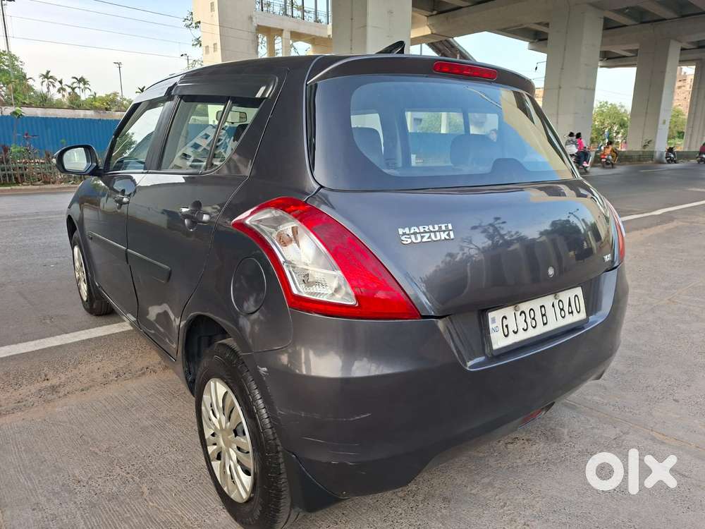 Maruti Suzuki Swift Vxi + Manual, 2017, Petrol