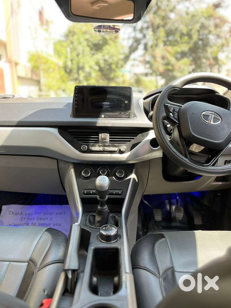 Tata Nexon, 2017, Petrol