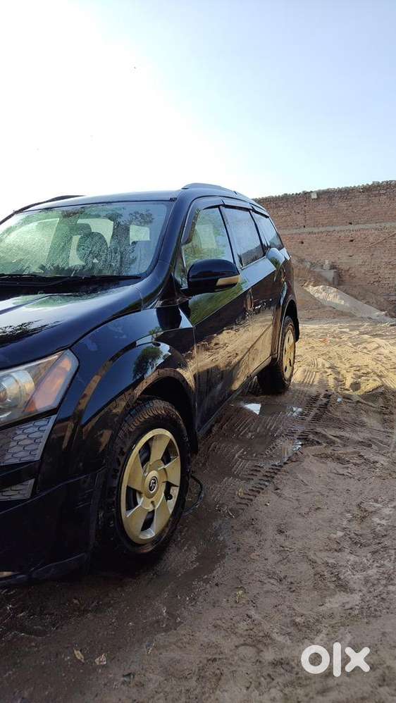 Mahindra Xuv500 2015