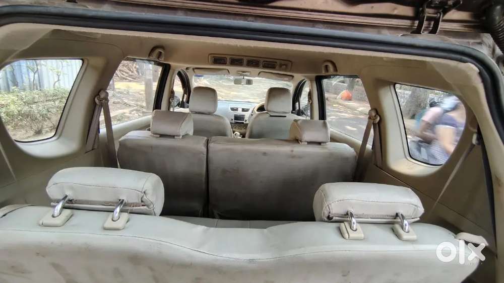 Maruti Suzuki Ertiga Zxi 2012 Top Model