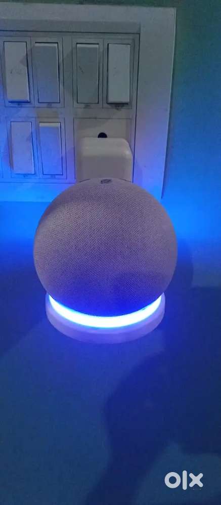 Alexa 5th Gen With Original Adapter.