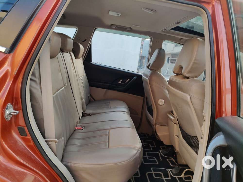 Mahindra Xuv500 2.2 W10, 2015, Diesel