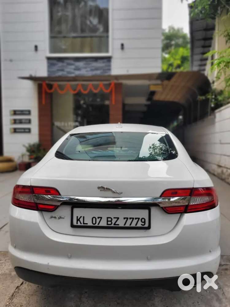 Jaguar Xf 2014 Diesel Well Maintained