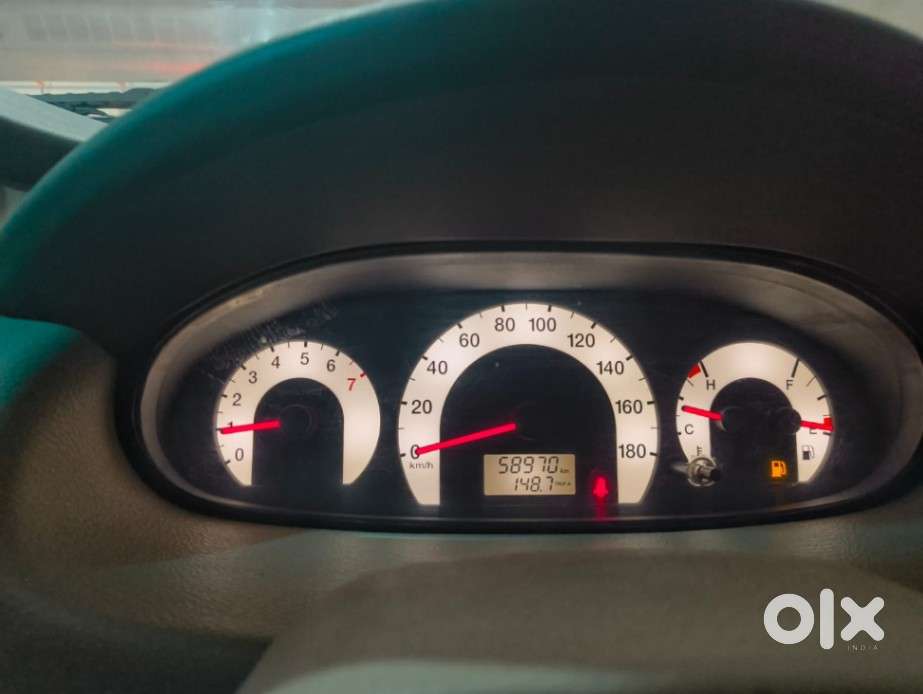 Mahindra Quanto C8, 2013, Diesel
