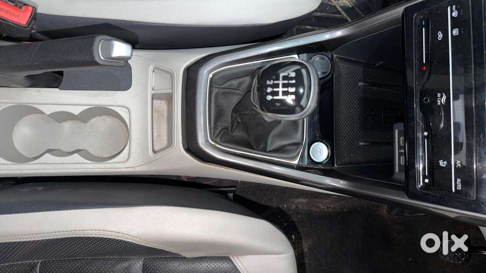Volkswagen Taigun 1.0 Tsi Topline, 2022, Petrol