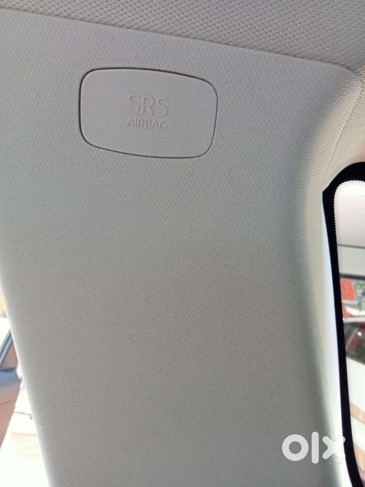 Mahindra Xuv700 2.0 Ax 5 Petrol At Str, 2022, Petrol