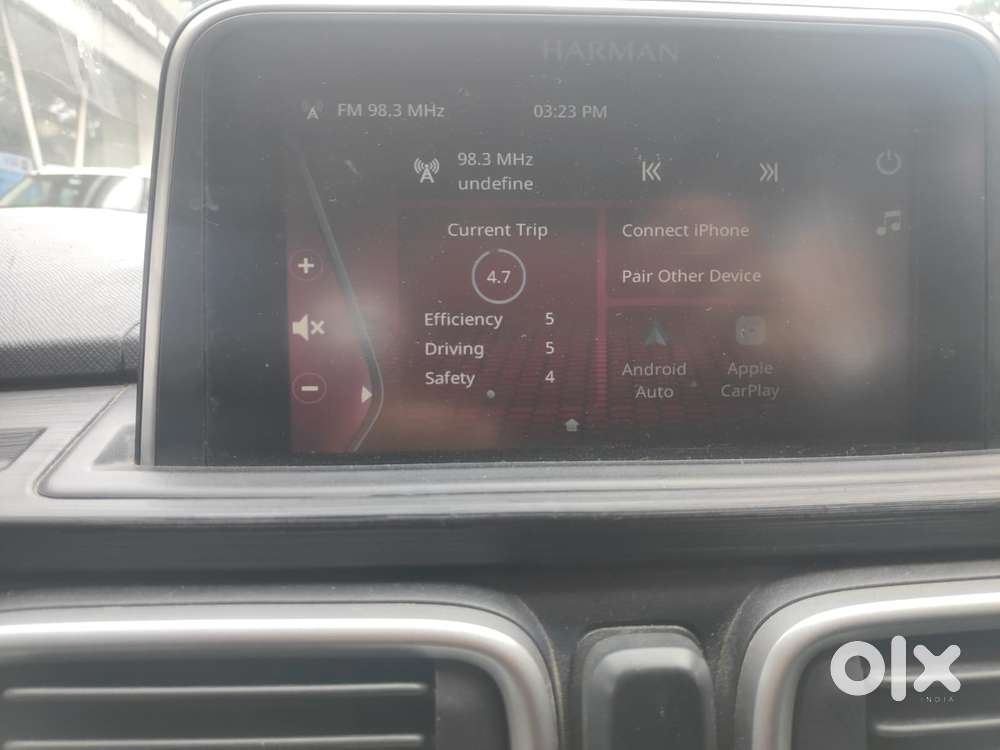 Tata Punch 1.2 Revotron Creative AMT Dual Tone, 2022, Petrol