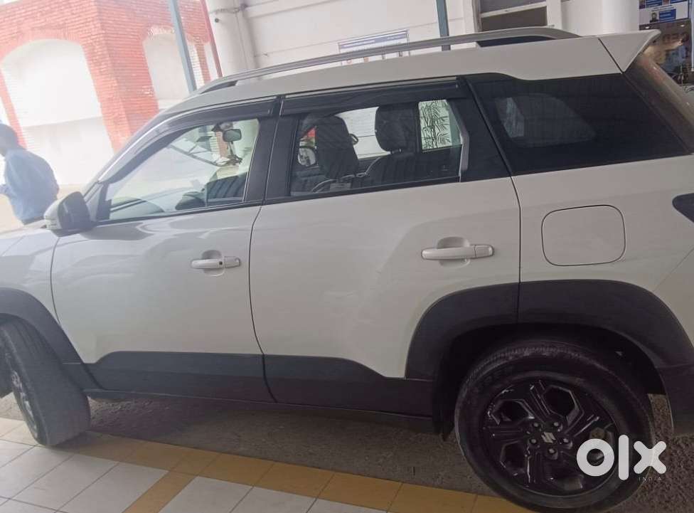 Maruti Suzuki Brezza Petrol Well Maintained