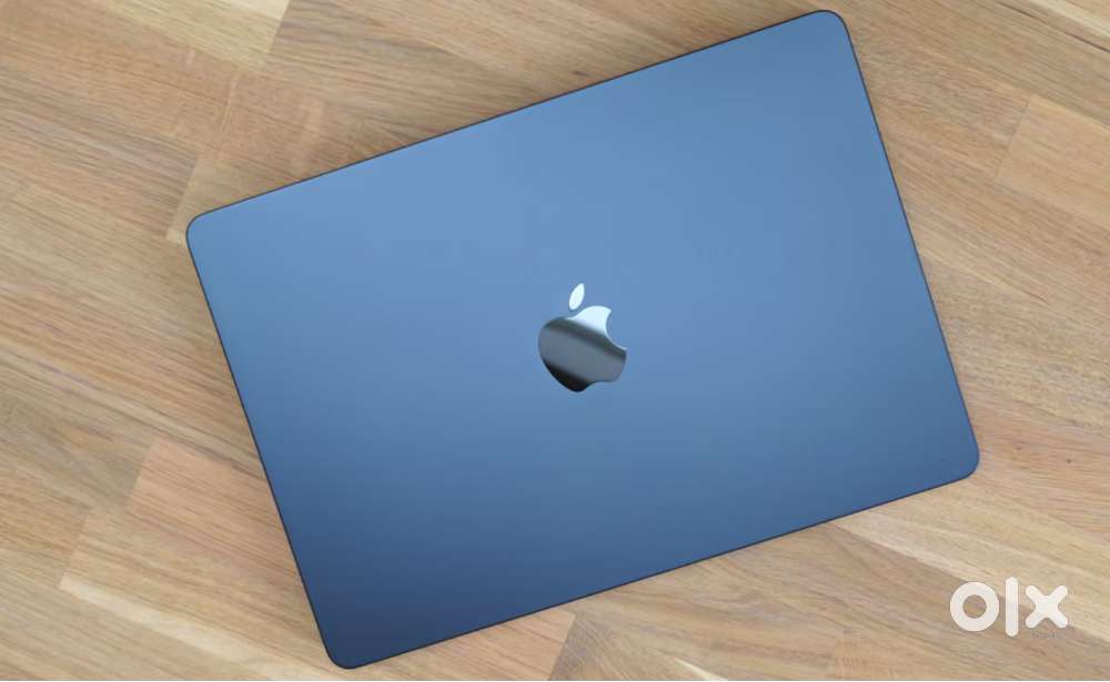 Apple Macbook Air 2025 M4 16gb ram 512gb hard drive with warranty