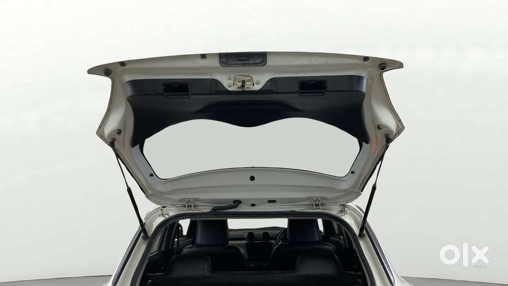 Maruti Suzuki Swift 2018 Amt Vxi, 2022, Petrol