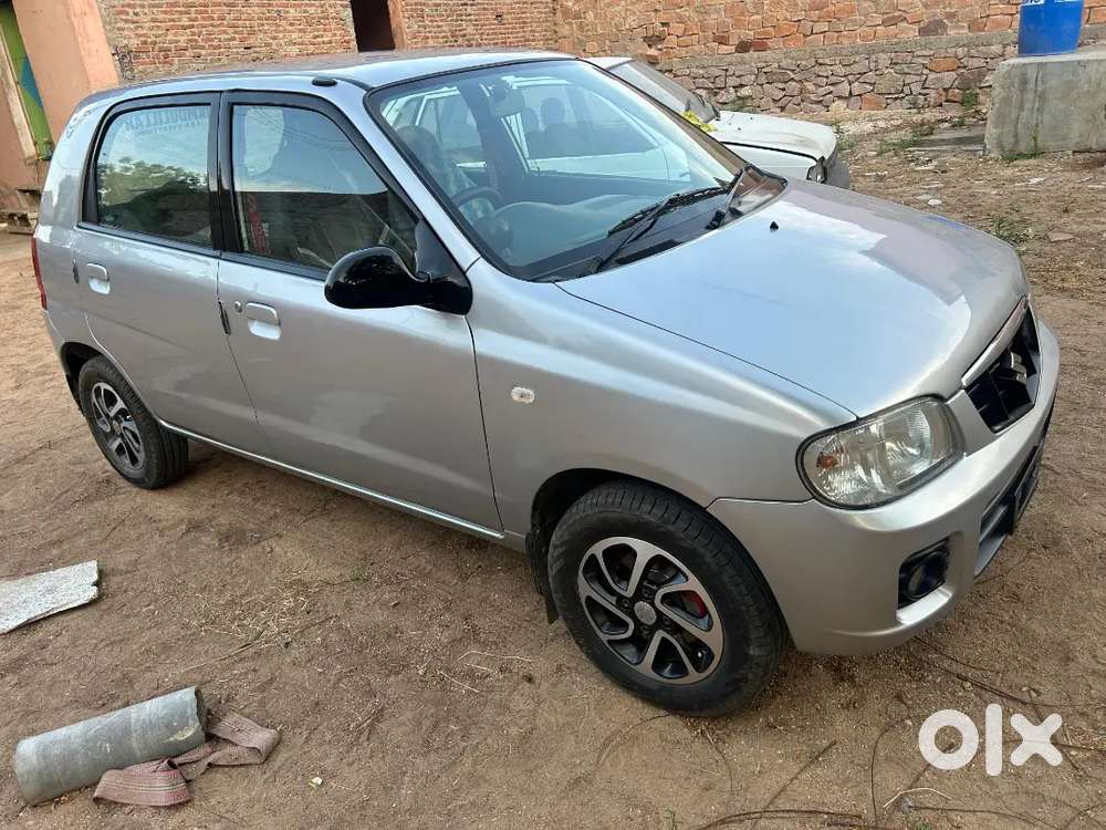 4 टायर न्यू कैंडिसन के साथ नए अलॉय व्हील और नए कैंडिसन के साथ