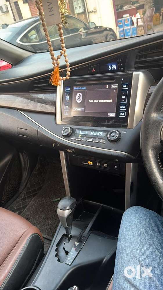 Toyota Innova Crysta 2017 Diesel 85000 Km Driven