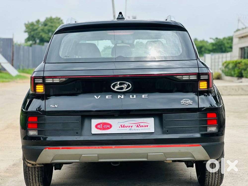 Hyundai Venue Sx 1.2 Mt Knight Edition, 2023, Petrol