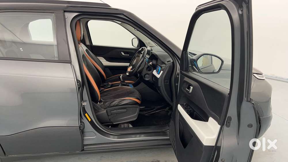 Tata Punch 1.2 Revotron Creative Dual Tone, 2021, Petrol