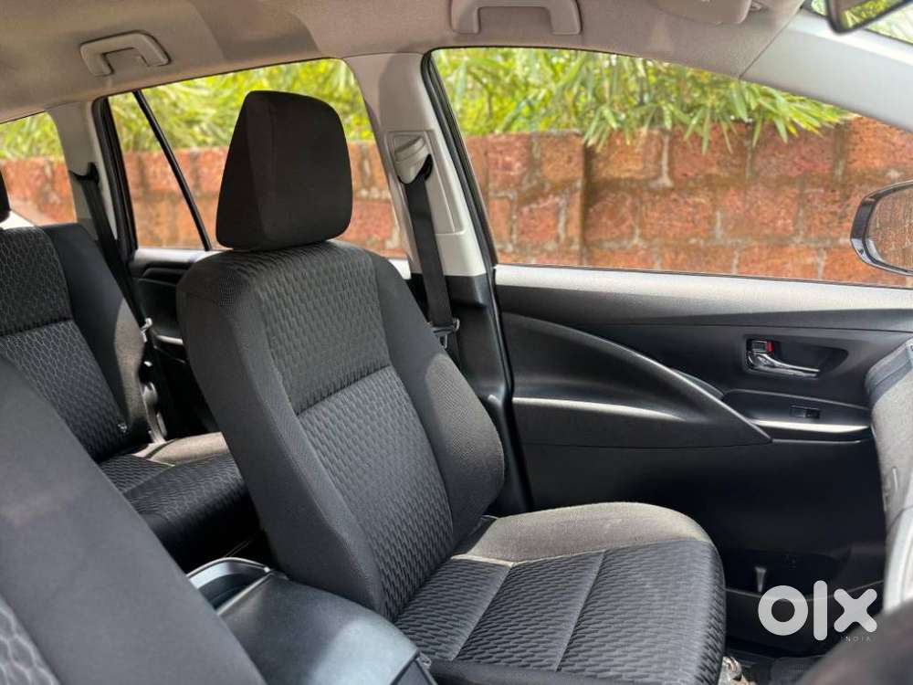 Toyota Innova Crysta [2020-ongoing] 2.4 Gx 7 Str, 2021, Diesel