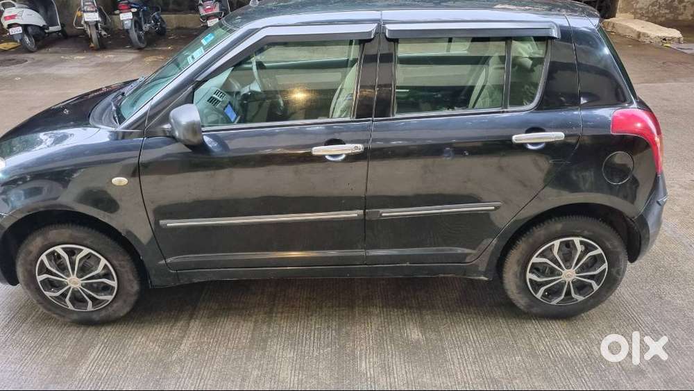Maruti Suzuki Swift Vxi  2010  Petrol  Well Maintained  Pune