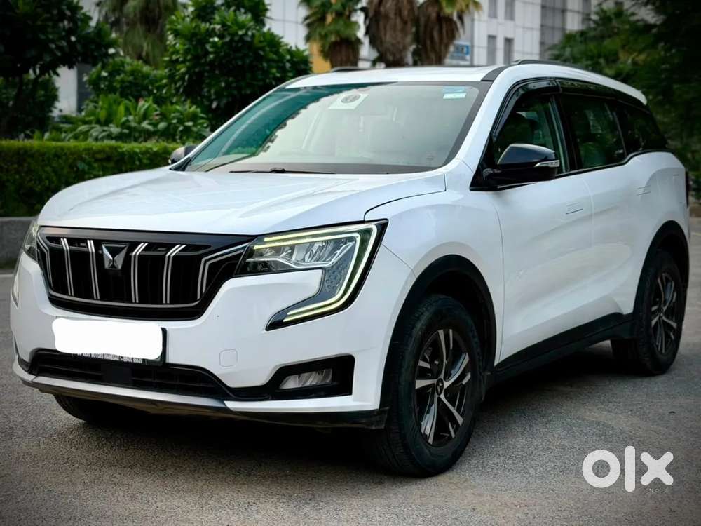 Mahindra Xuv700 2.0 Ax 5 Petrol Mt 7 Str, 2024, Petrol