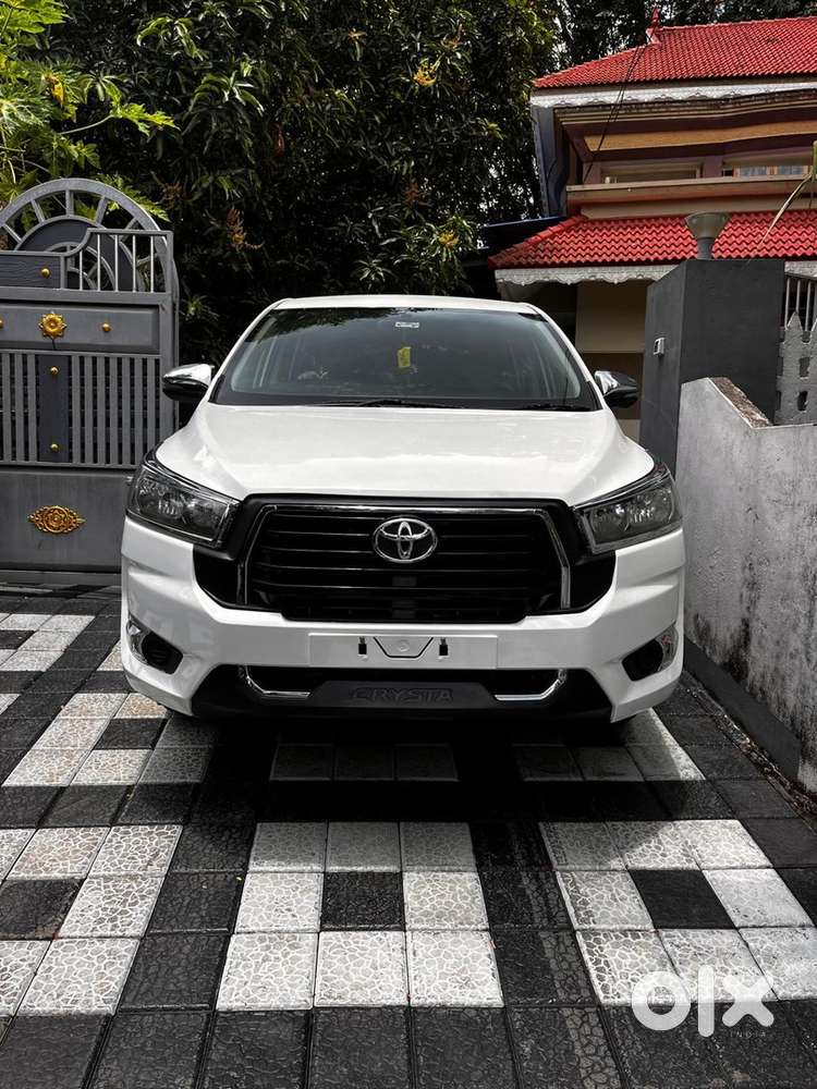 Toyota Innova Crysta 2018