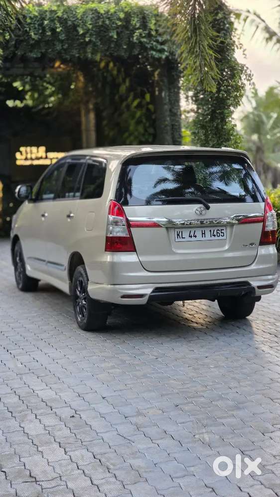 Toyota Innova Diesel 2012