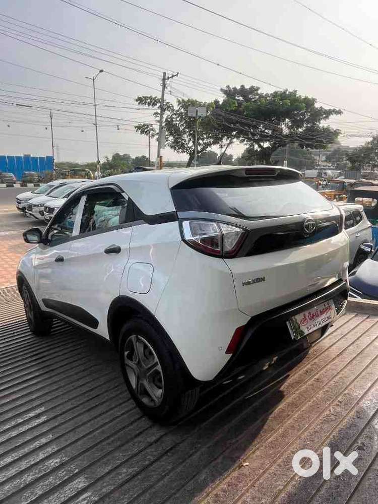 Tata Nexon 1.2 Revotron Xm, 2017, Diesel