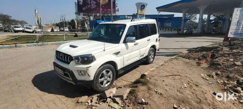 Mahindra Scorpio Classic 2021 Diesel 40000 Km Driven
