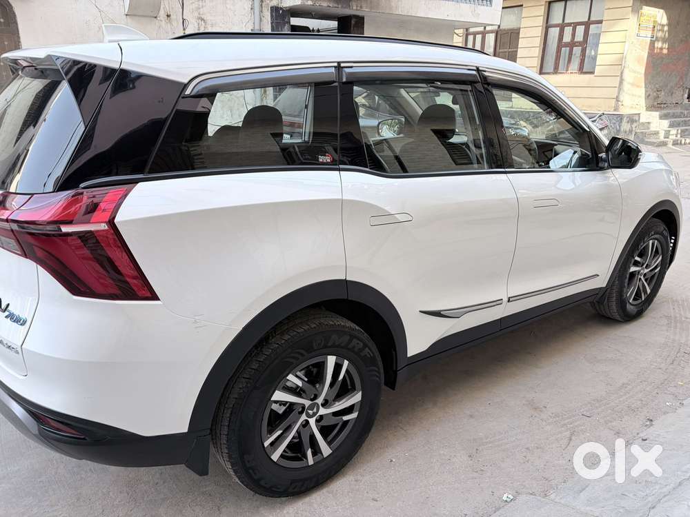 Mahindra Xuv700 2.2 Ax 5 Diesel At Str, 2022, Diesel