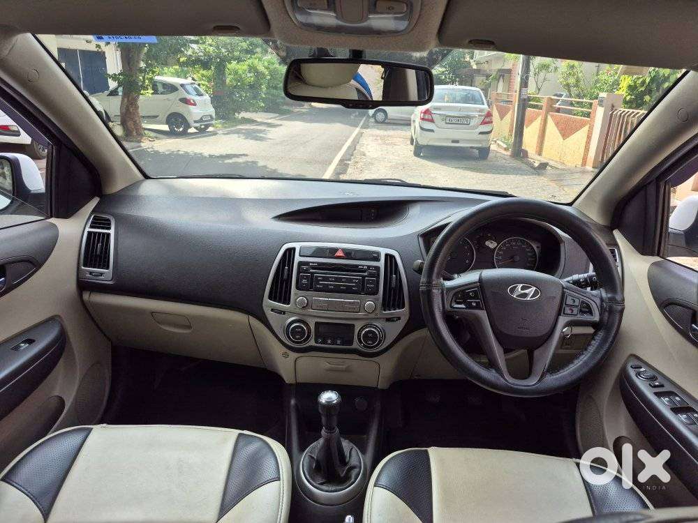 Hyundai I20 Sportz 1.2 Mt, 2014, Petrol
