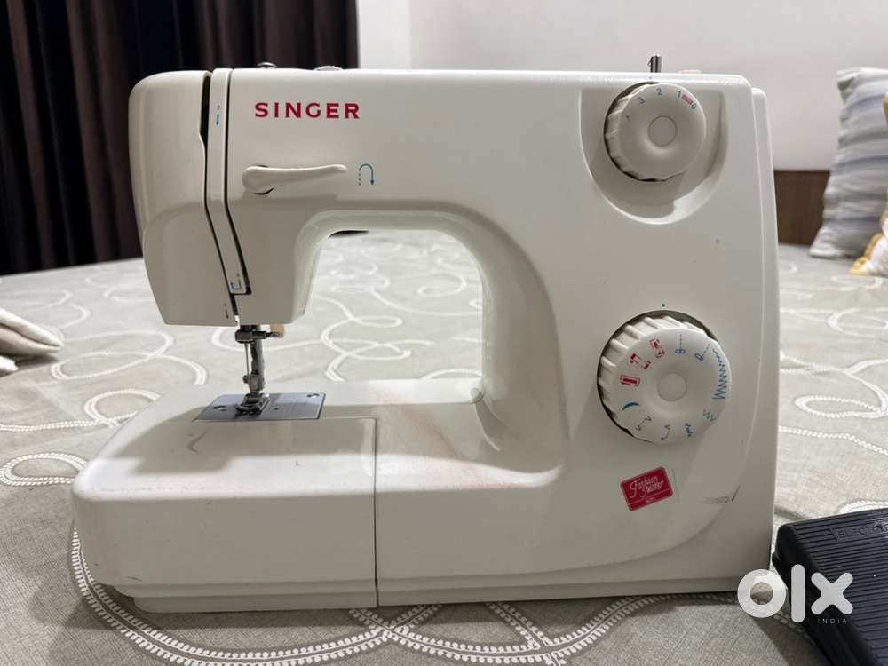Sewing machine SINGER 8280
