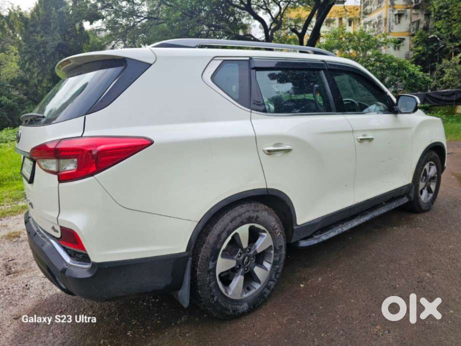 Mahindra Alturas G4 4wd At, 2021, Diesel