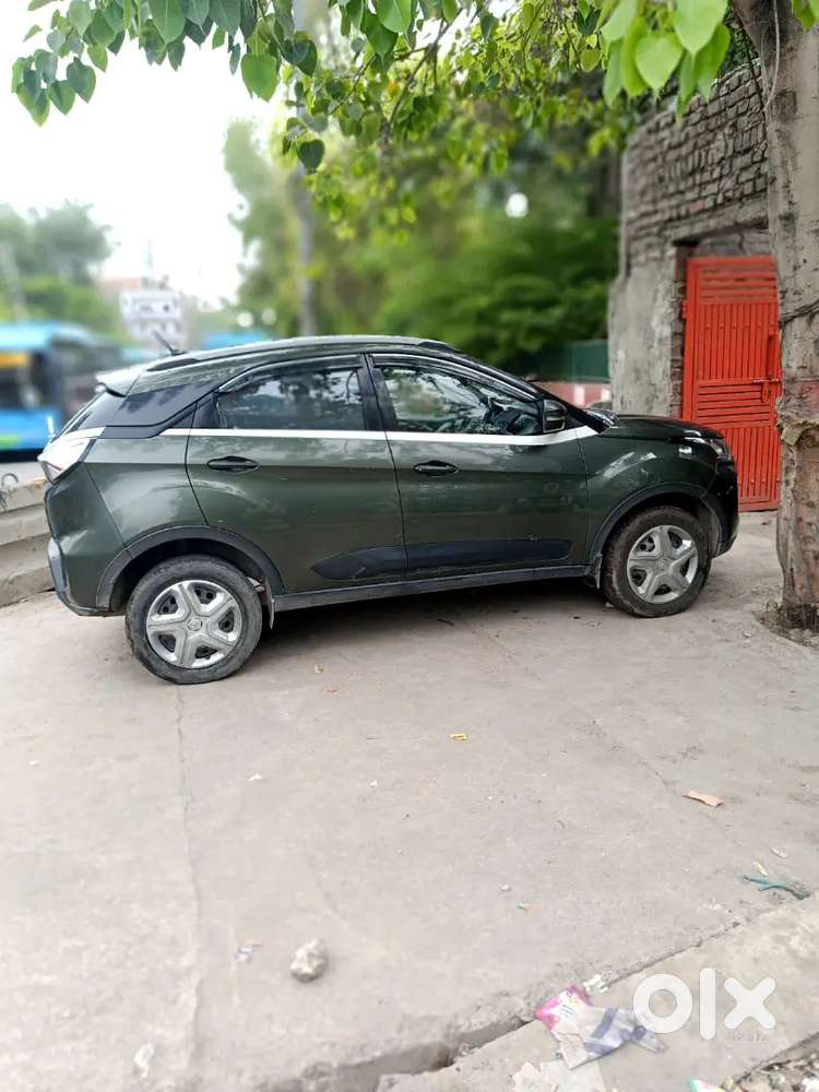 Tata Nexon 2022 Petrol Sunroof Insurance Valid