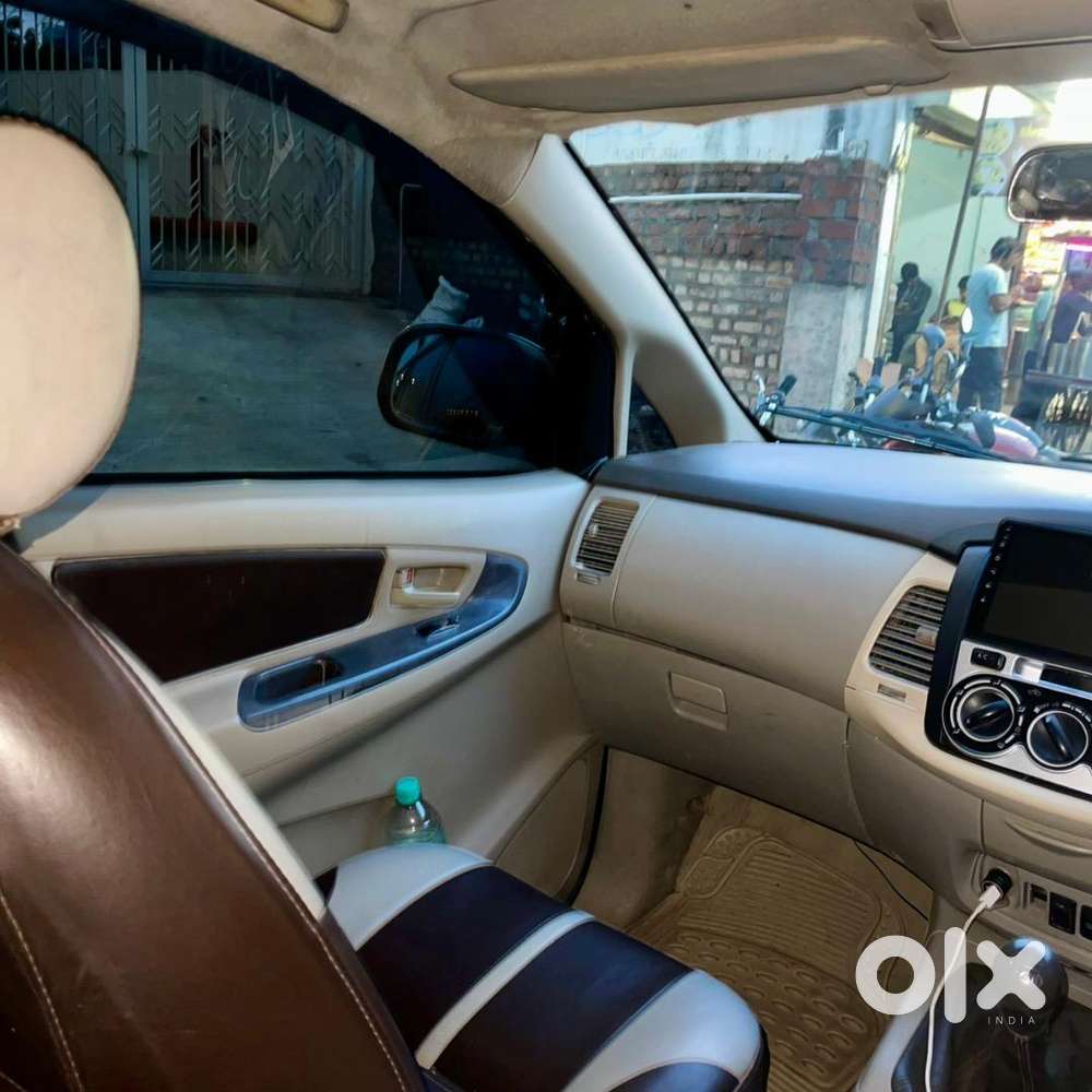 Toyota Innova 2010 Diesel Well Maintained