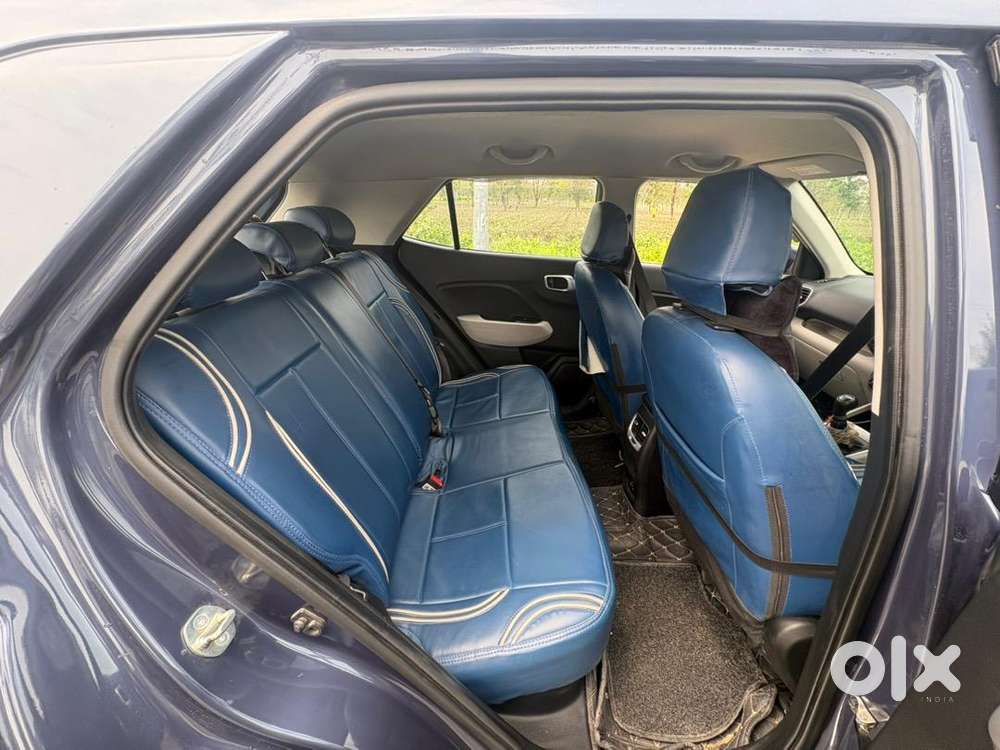 Hyundai Venue 2023 Petrol Well Maintained