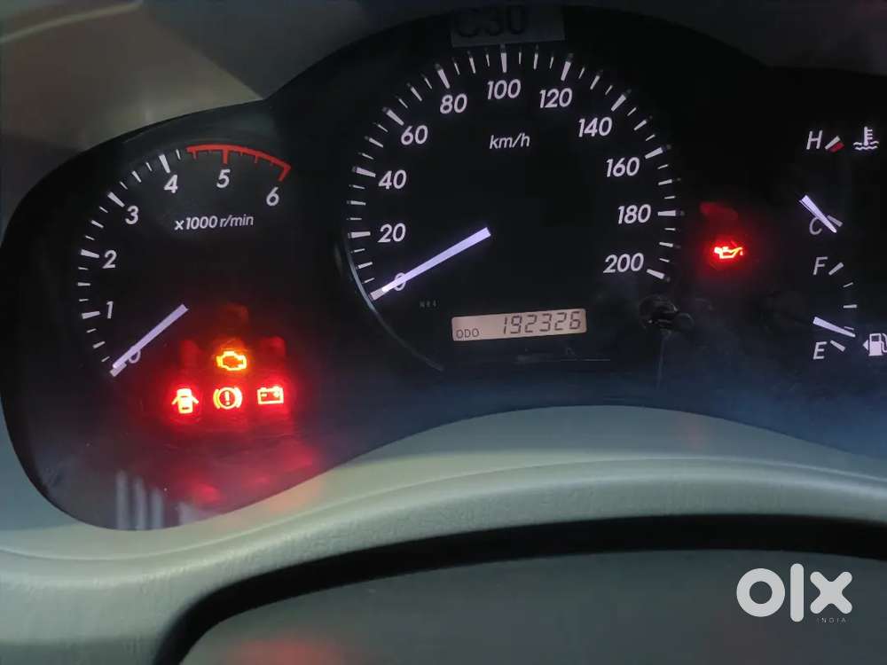 Toyota Innova G4 2013 Second Owner
