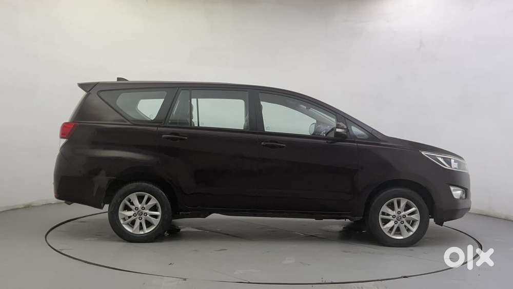 Toyota Innova Crysta G 8 Str, 2016, Diesel